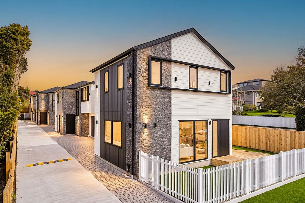 Hillsborough 3房  Modern Hillsborough Living Starts Here
