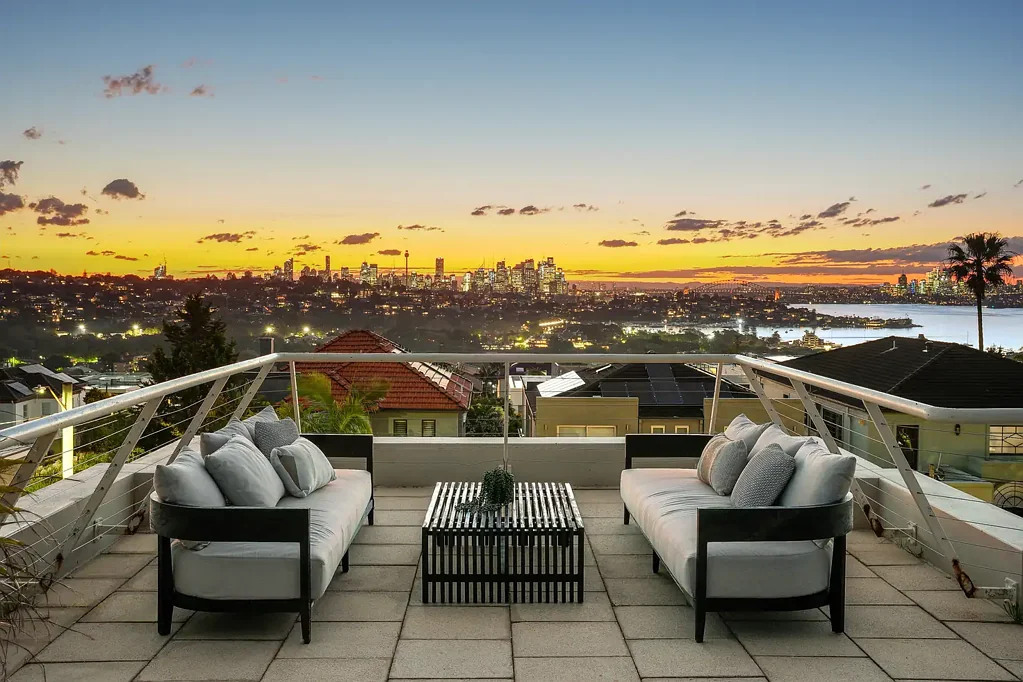 Dover Heights 6房 宏伟家庭住宅，坐拥壮丽城市、大桥及海港美景 Grand Family Residence Captures Majestic City, Bridge And Harbour Views