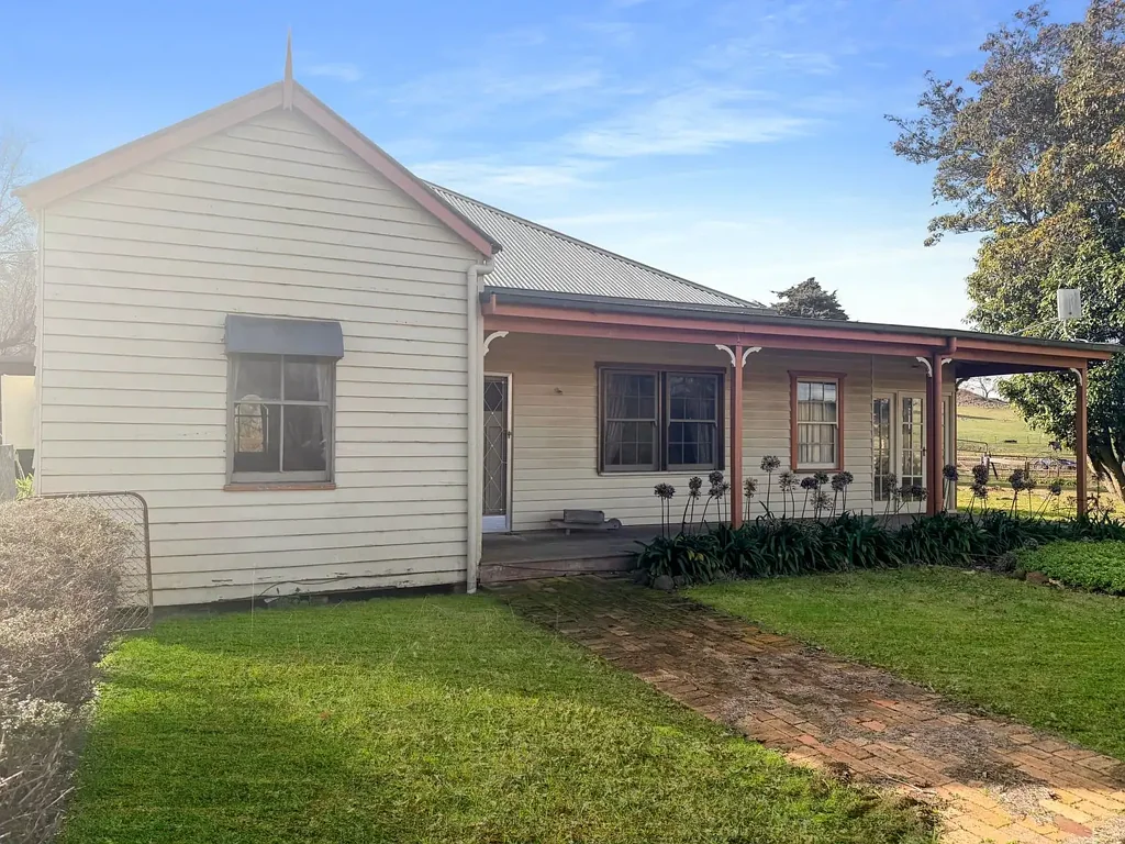 Four-Bedroom Farmhouse
