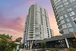402/8 Chambers Court, Epping