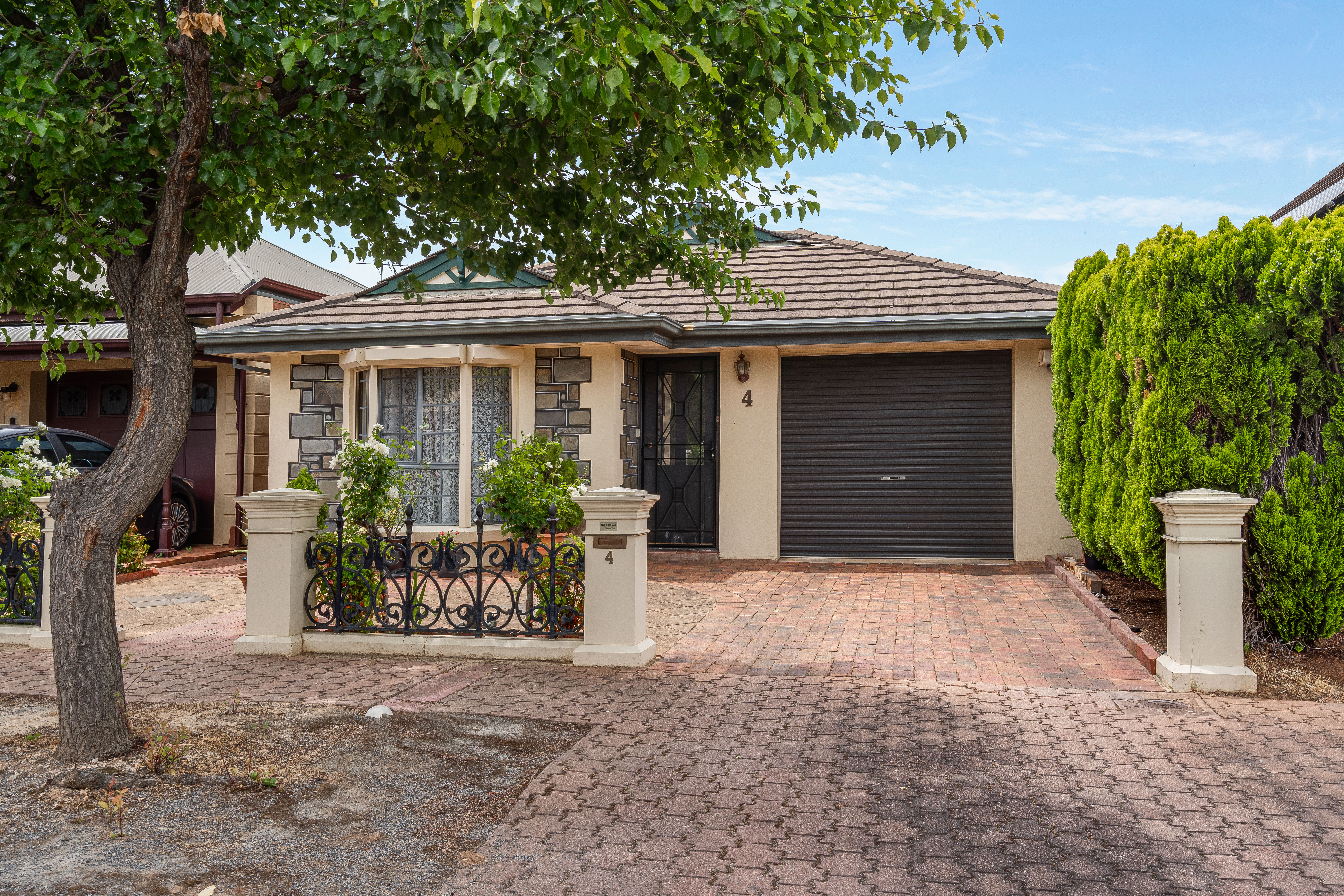 4 ATTINGHAM CR, OAKDEN SA 5086, 0 rūma, 0 rūma horoi, House