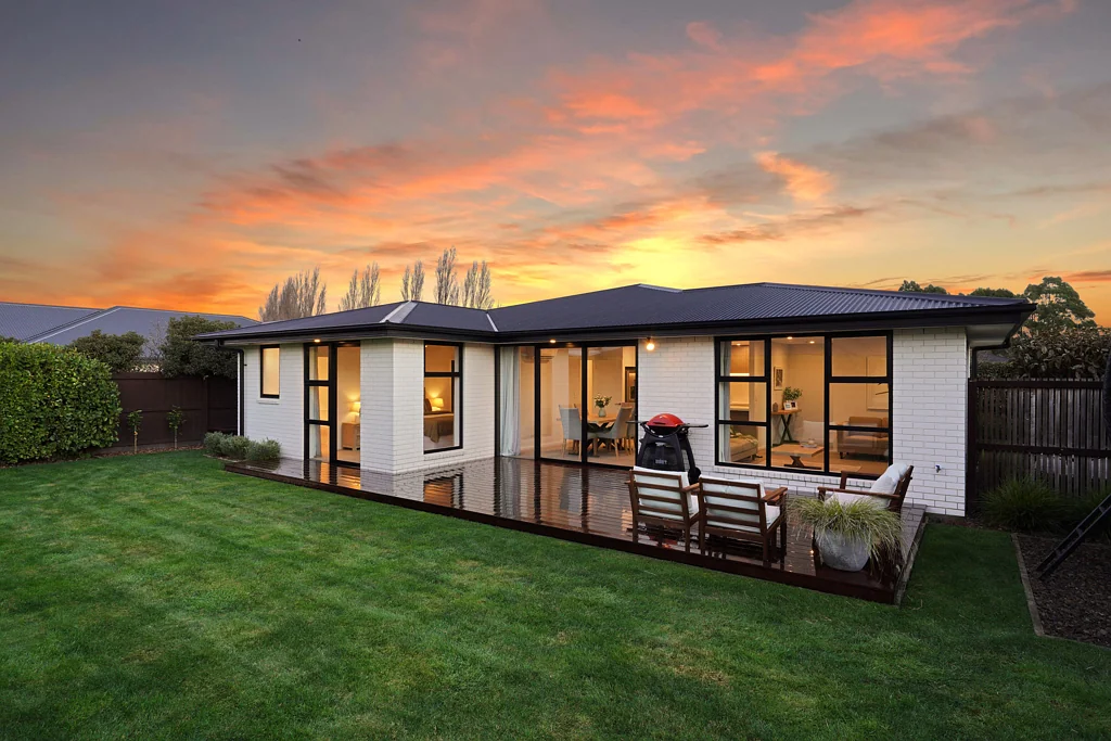 Halswell 3房  Private, Contemporary & Perfectly Positioned!