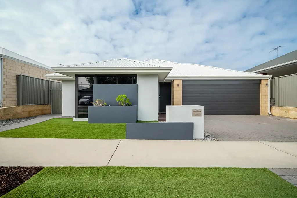 33 Fulvous Loop, Eglinton, WA 6034