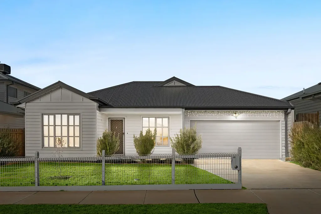 HOME FOR RENT IN EYNESBURY