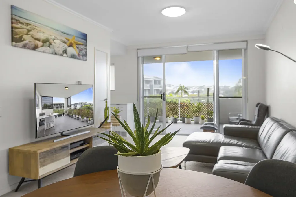 Lutwyche 2房 LUTWYCHE 最宽敞的两卧室公寓之一 — 售价诱人 ONE OF LUTWYCHE’S MOST SPACIOUS TWO-BEDROOM APARTMENTS — PRICED TO SELL