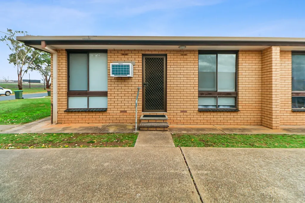 Affordable Unit in Quiet Complex