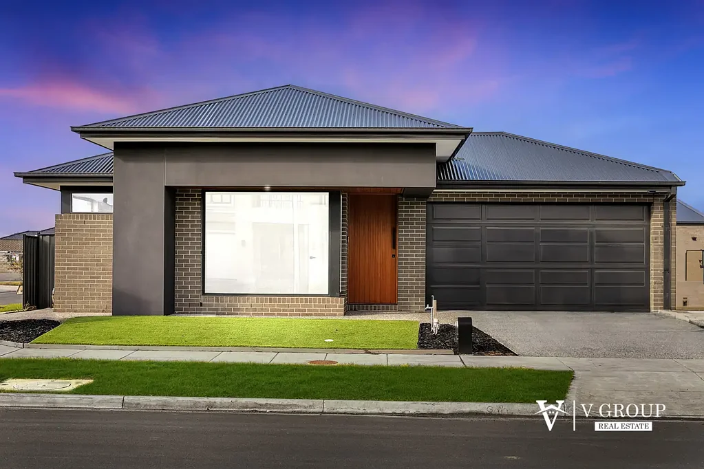 Mickleham 4침실 Brand New Brick Home ! Two Ensuite ! Craigieburn Side Mickleham !!!