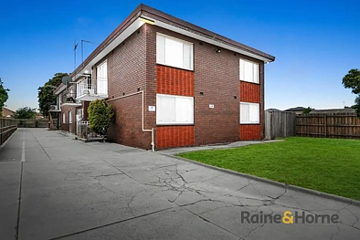Broadmeadows 2 Bedroom Unit for Sale - 2/118 Cuthbert Street, Broadmeadows VIC 3047.