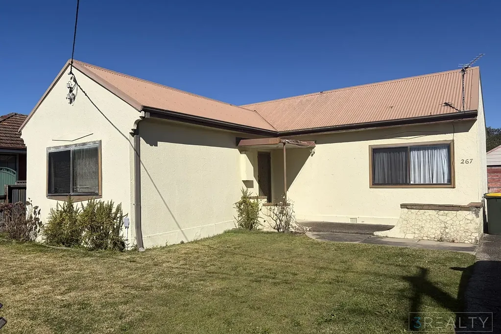 Affordable original Swansea Cottage