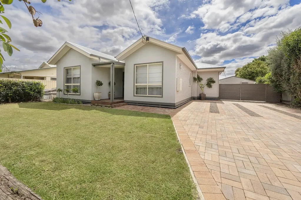 Swan Hill 3ਬੈੱਡਰੂਮ Spacious Family Living with Exceptional Outdoor Entertaining