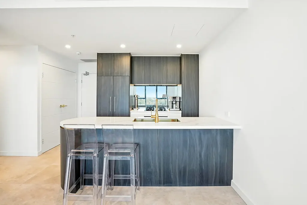Executive One Bedroom in CBD location