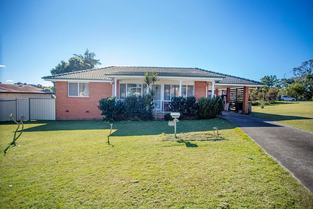 12 Links Avenue, Wingham, NSW 2429