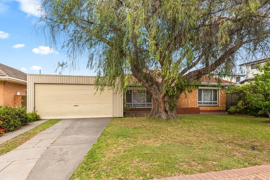 10 Sharpes Avenue, Fulham Gardens, SA 5024