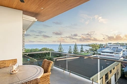 9/131 Flinders Parade, Scarborough