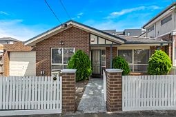 16 Autumndale Avenue, Reservoir