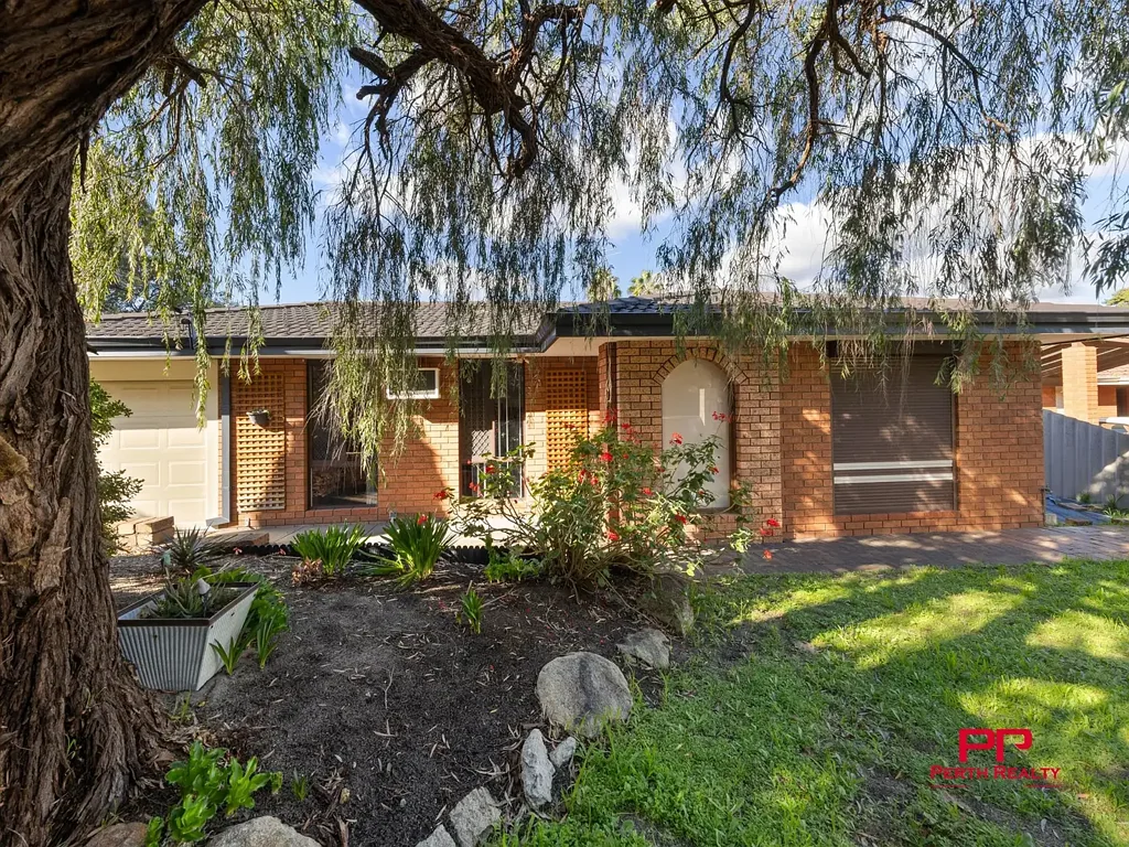 Beechboro 3 Slaapkamer HUGE 720M2 BLOCK WITH A LOVELY 3 BEDROOM HOUSE, POTENTIAL RETAIN AND BUILD!