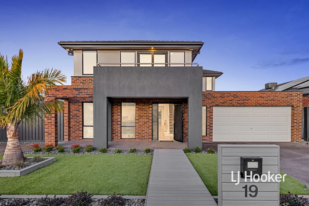19 Holly Drive, Point Cook, VIC 3030