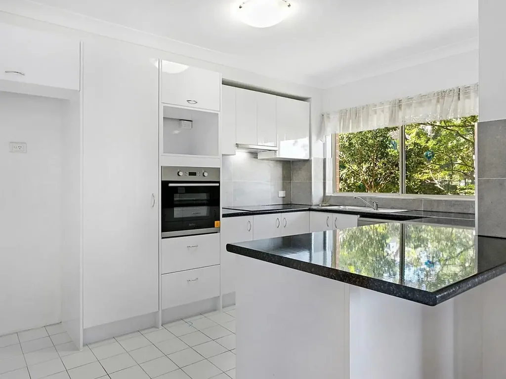 Spacious Ground Floor Two Bedroom Apartment