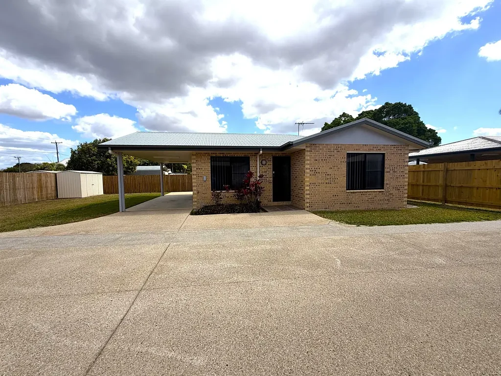 Mirani 3房  QUIET, STAND ALONE TOWNHOUSE