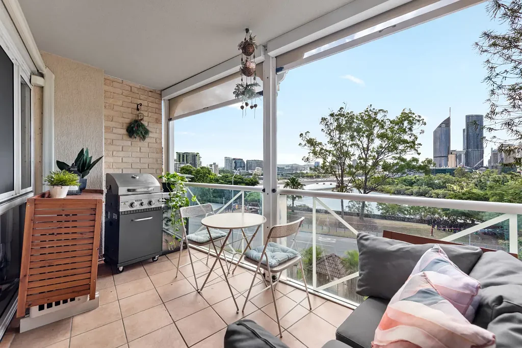 Unmissable Opportunity – Stunning 2-Bedroom Apartment with Breathtaking Views & Prime Location!