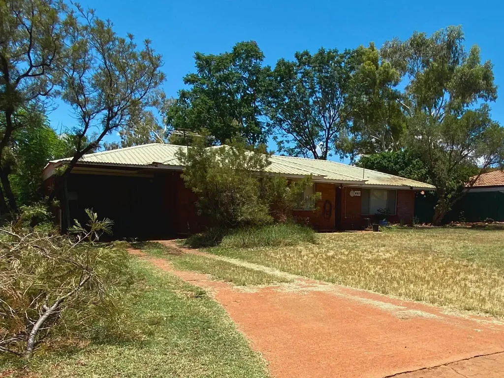Central Location in Tom Price
