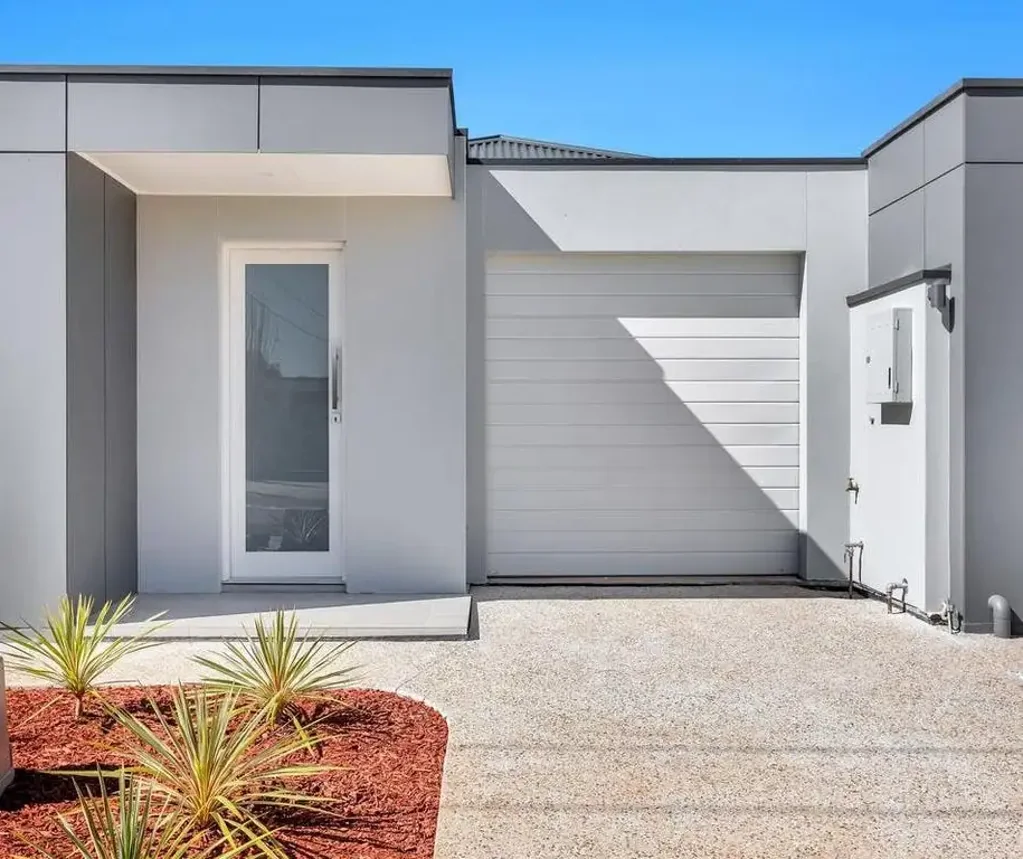 Campbelltown 3ห้องนอน Contemporary, Quality Home with Exceptional Convenience