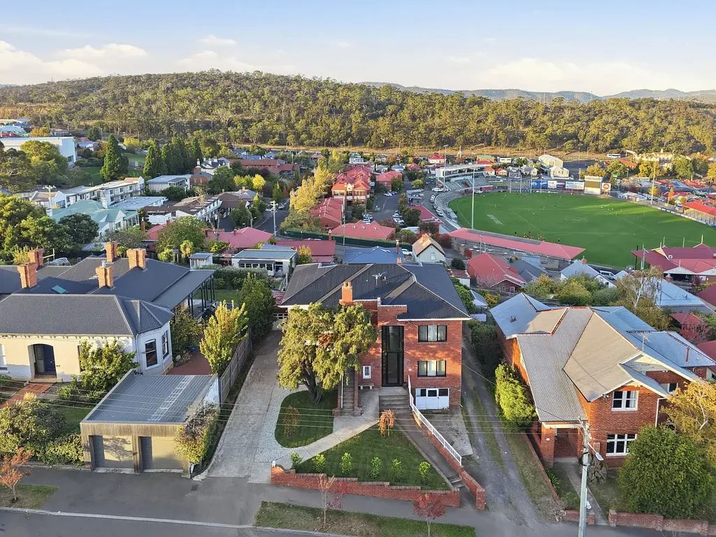 North Hobart 5Kwarto A Statement in Scale and Design