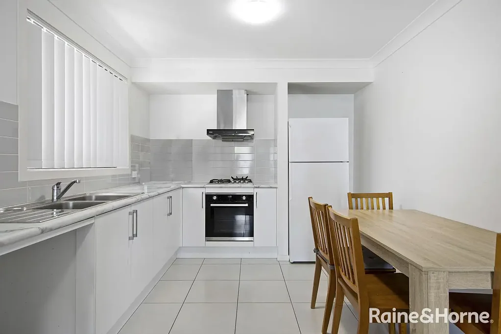 Stylish Two Bedroom Granny Flat in Prime Bardia Location