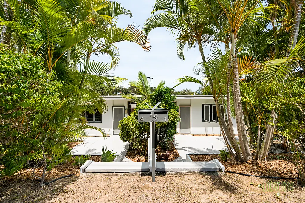 19 Pine Avenue, West Gladstone, QLD 4680