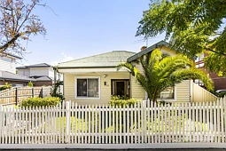 20 Elphinstone Street, West Footscray