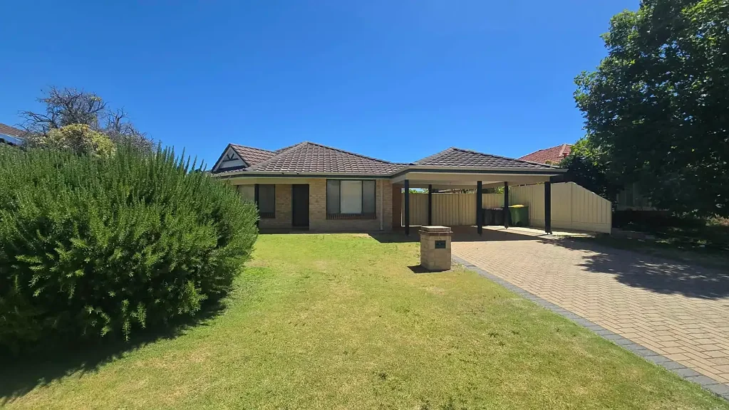Big Family Home - Air Con - Available Now
