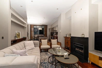 Beautifully Renovated 3 Bedroom Furnished Townhouse Parnell