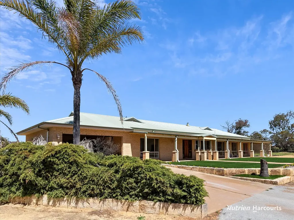 56 Yilgarn Street, Cunderdin, WA 6407