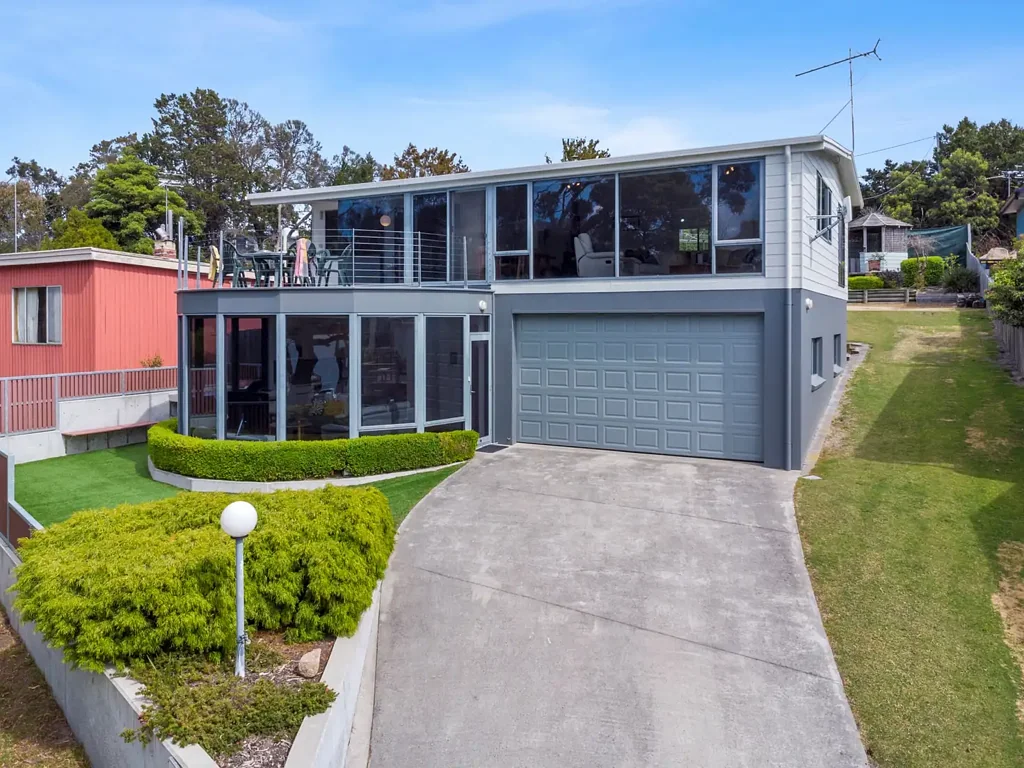 Coles Bay 5 Slaapkamer Spectacular Coastal Masterpiece - Uninterrupted Views, Premium Position, Dual Living Potential