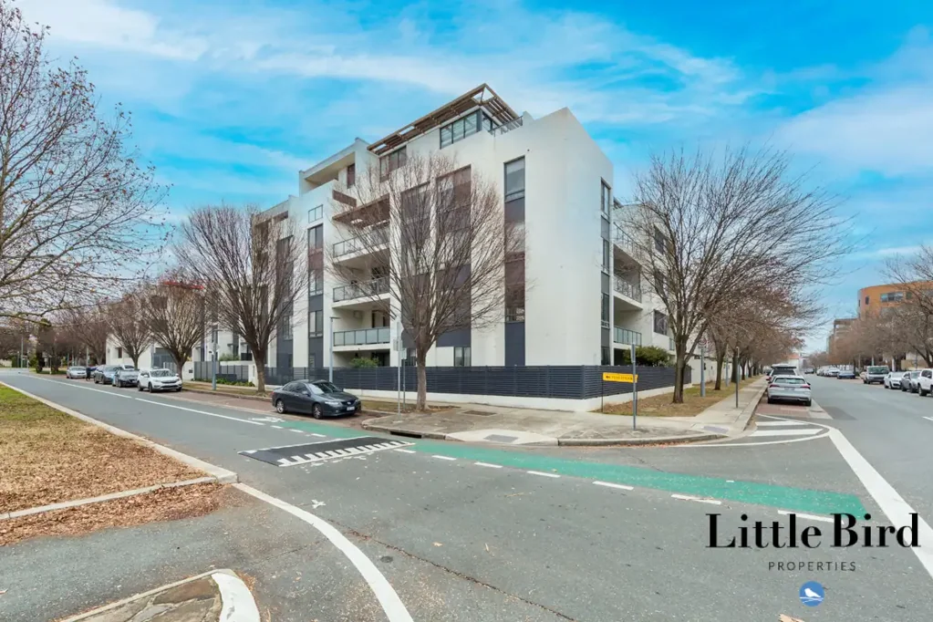 Stylish Apartment Living with Views in the Heart of Kingston