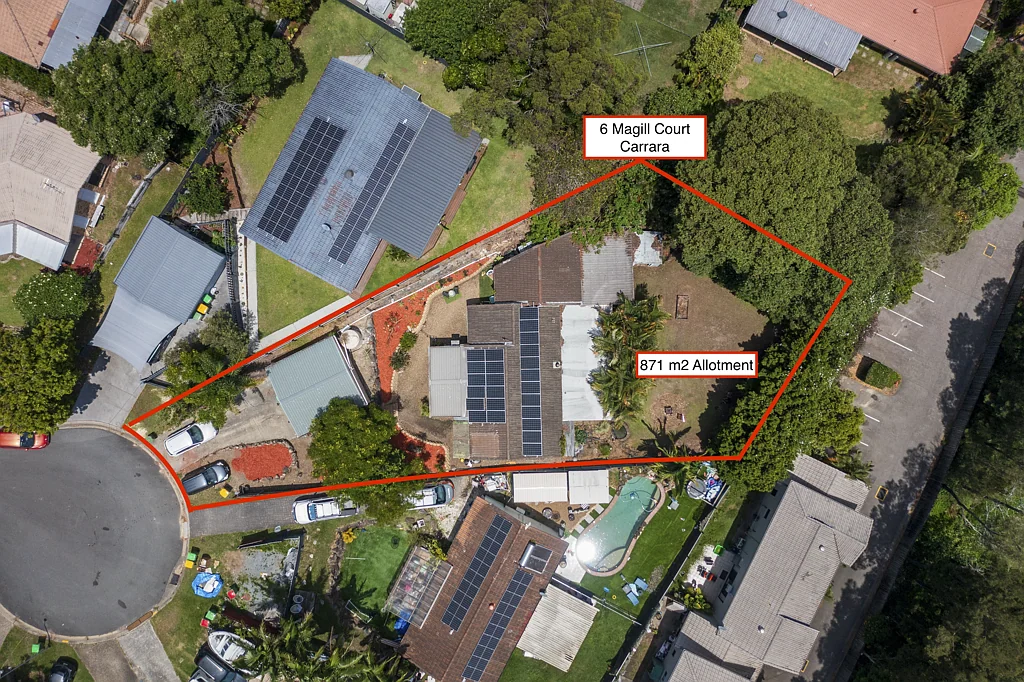 6 Magill Ct, Carrara, QLD 4211