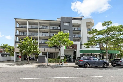 Woolloongabba 1Kwarto Live In or Invest – High-Yield Inner-City Apartment!
*Private Inspections only
Call Darrell to arrange inspections on Unit 306 and 207 0429 420