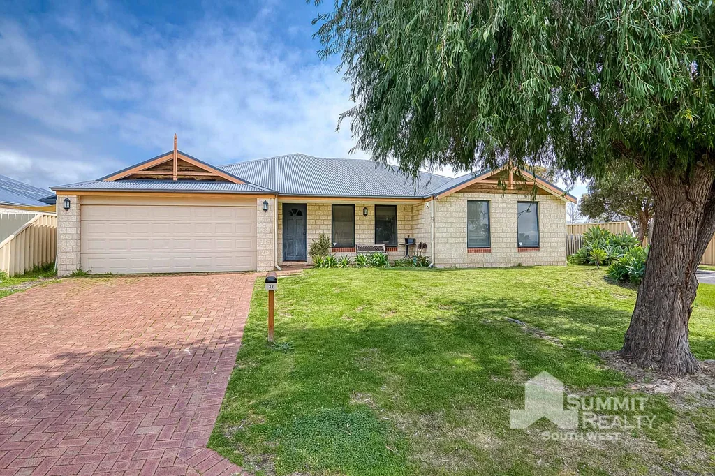 31 Swan Avenue, Millbridge, WA 6232