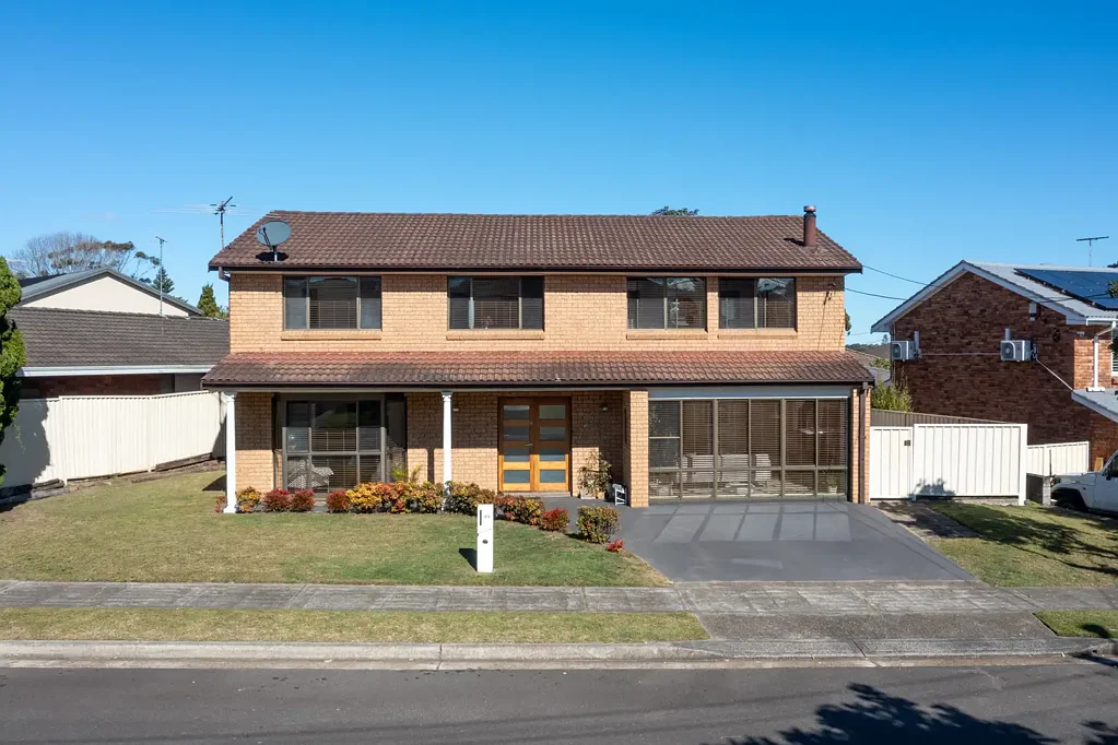 Matraville 4कमरा Generous Family Living in a Quiet Cul-de-Sac with Poolside Entertaining