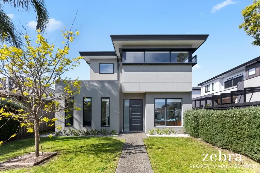 Contemporary Bayside Living with Space, Style and Sophistication