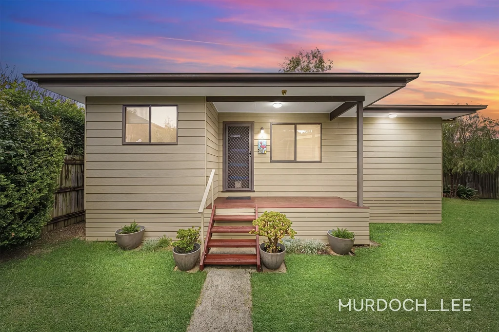 1 bedroom granny flat in convenient location!