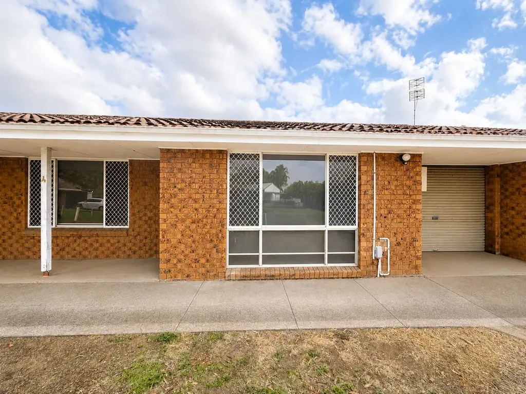 2 Bedroom Unit Offering Modern & Easy Living