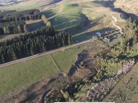 Fairlie 3房  25 Acre Self Sufficient Farm with Stream