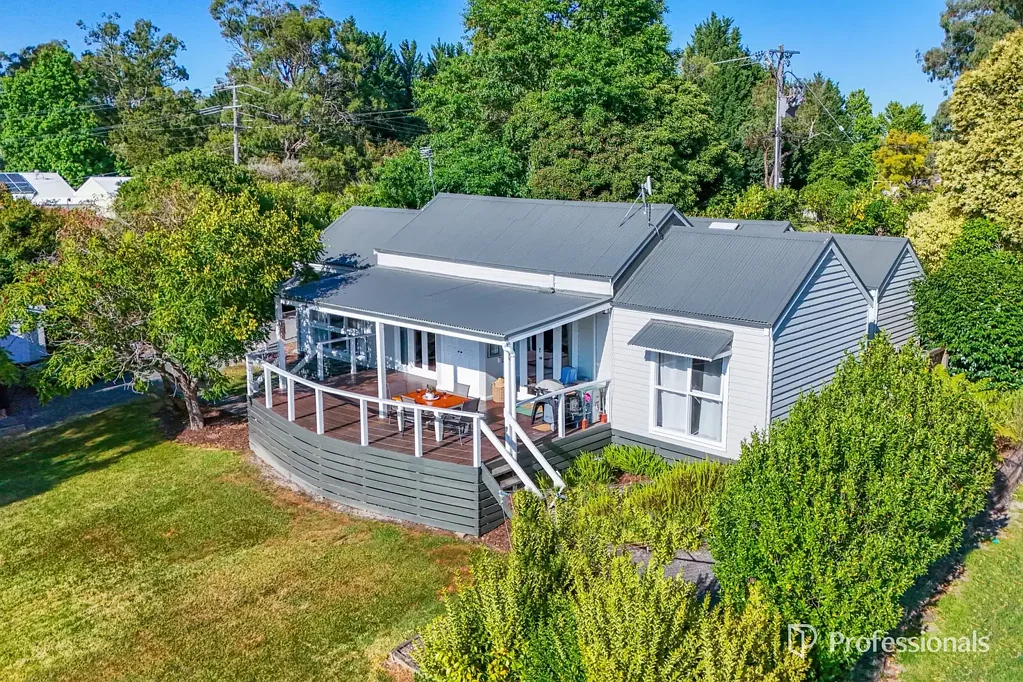 20 Silverwattle Road, Launching Place, VIC 3139
