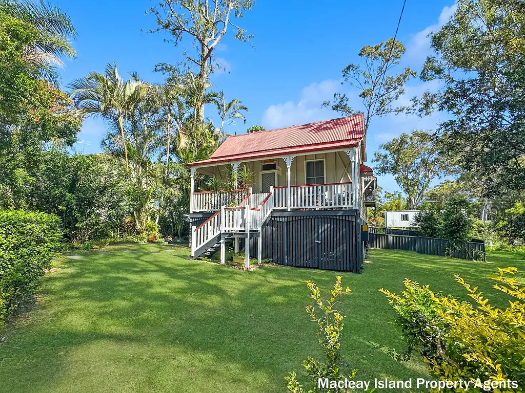 Macleay Island 2Kwarto Renovated Workers’ Cottage with Island Charm