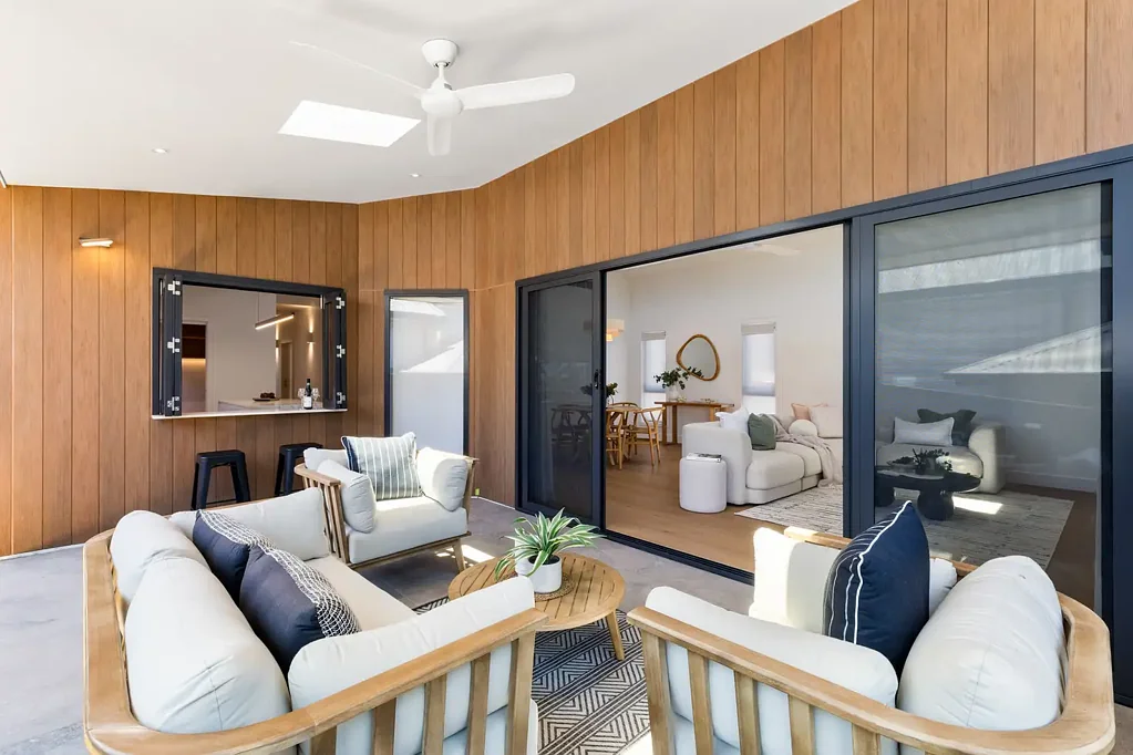 Exceptional Living in the Heart of Springwood