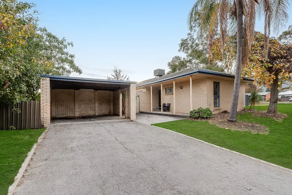 West Albury 4ਬੈੱਡਰੂਮ Classic & Comfortable Family home only 1.7KMS from CBD!!