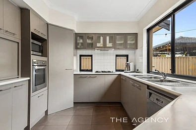 20 Arcadia Crescent, Bateman, WA 6150, 5房, 3浴, House