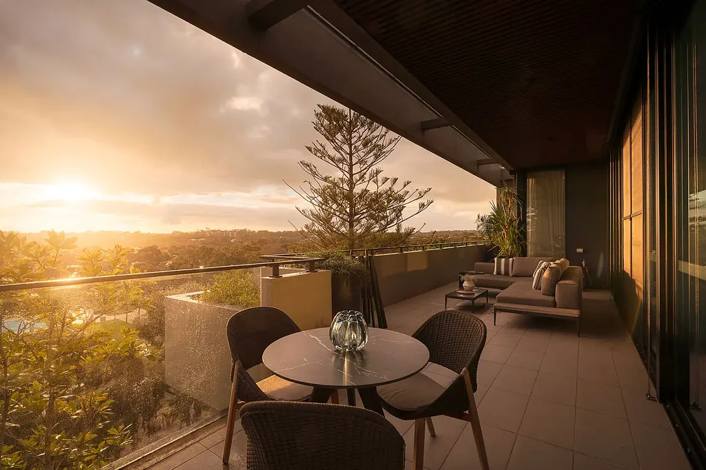 Claremont 4 Bedroom HILLAM-DESIGNED PENTHOUSE AT LUCENT CLAREMONT