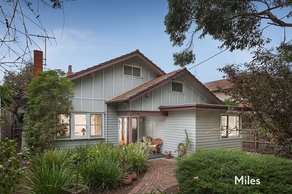 23 Odenwald Road, Eaglemont, VIC 3084